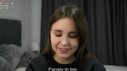 Emilia online show from October 13, 1:51 am