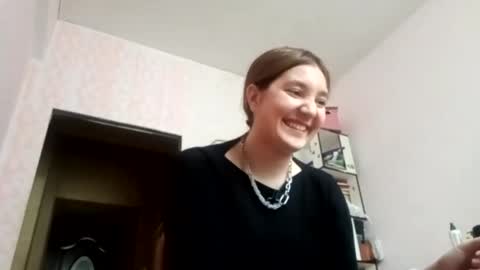 zeniabrossoit online show from April 19, 11:11 am