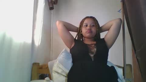 zenicee online show from December 5, 12:14 pm