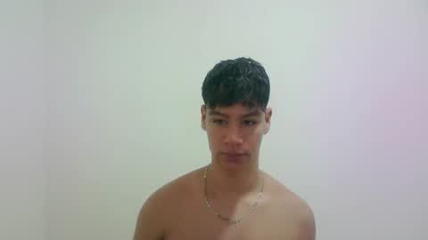 zeus_183 online show from October 1, 11:25 pm