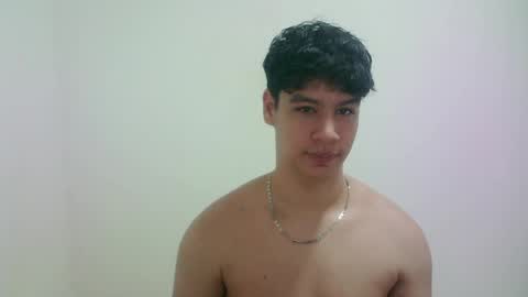 zeus_183 online show from April 28, 4:28 am