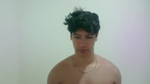 zeus_183 online show from May 23, 9:05 am