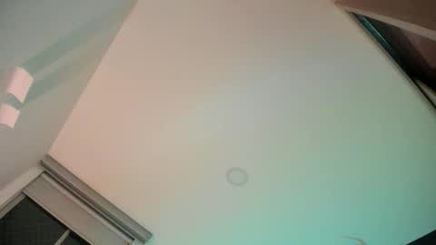 zeus online show from March 12, 2:04 am