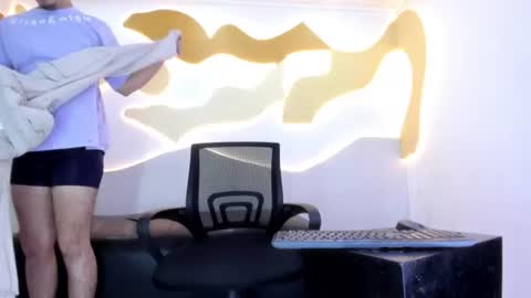 zeustrys online show from July 28, 1:10 pm