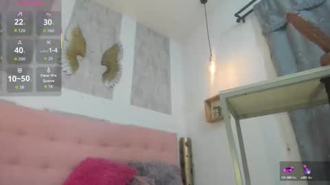 ZHAMIRA  ANDRES online show from September 11, 11:06 pm