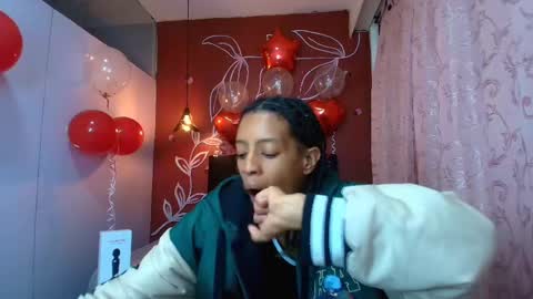 Zia Green online show from February 12, 12:01 pm