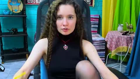 zianichols online show from March 10, 9:56 am