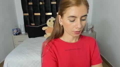 ziataylor online show from February 13, 12:46 am