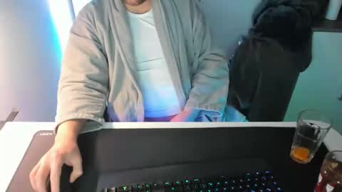 ziemlichflutschig online show from January 22, 2:48 am