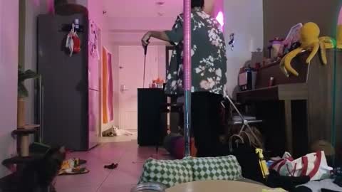 Ziggy ziggy-   online show from March 4, 1:19 pm