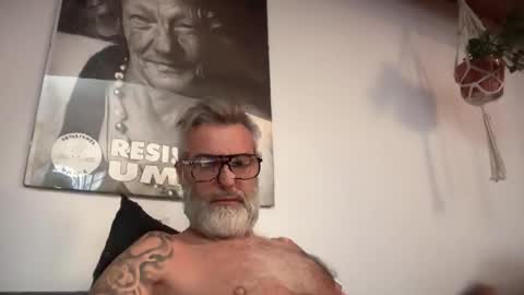 Snapshot of zkopa69 chatting on October 15, 6:16 am zkopa69 online show from October 15, 6:16 am