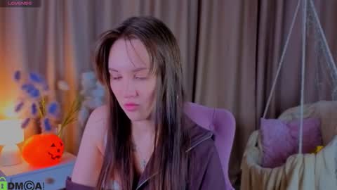 Zlata  Mon Tue Thu Fri Sun Sa GMT 3 0000pm - 0600pm  online show from November 3, 4:08 pm