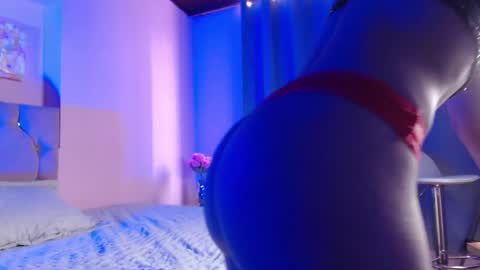 Zoe Baker online show from November 29, 1:30 pm