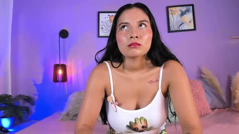 Zoe  online show from April 16, 3:39 am