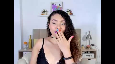 Zoe Gruber online show from March 4, 12:18 am