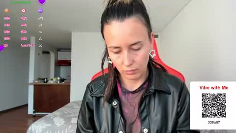ZOE online show from June 23, 9:43 pm