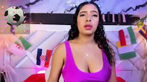 Zoey  online show from July 7, 10:14 pm