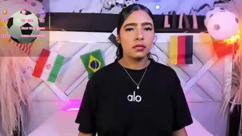 Zoey  online show from June 25, 9:31 pm