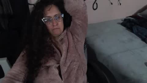 Zoe Koller online show from April 21, 1:42 am