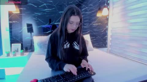 Zoe online show from October 23, 12:06 pm