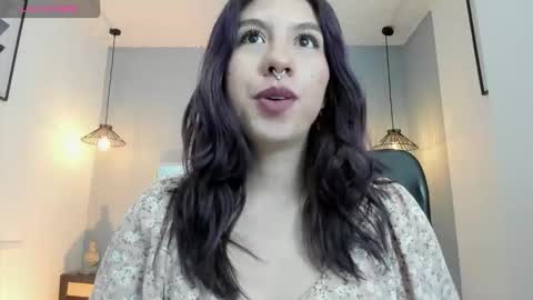 zoe_moreau online show from February 24, 8:01 pm