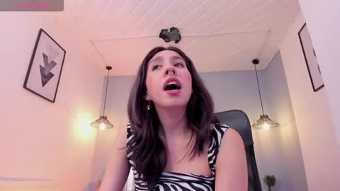 zoe_moreau online show from February 3, 8:13 pm