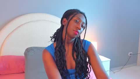 zoe_pinkett online show from February 26, 4:49 am