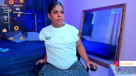 zoe_rosee4 online show from July 20, 7:22 am