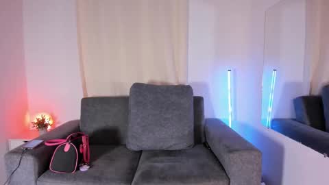 Zoe online show from March 3, 1:10 am