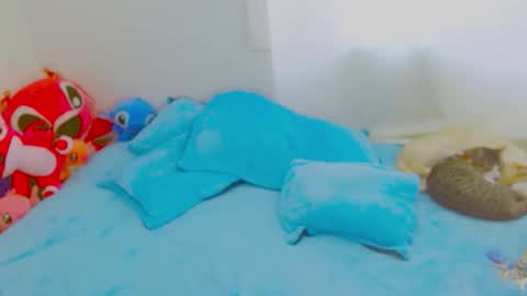 ZOE online show from January 9, 8:47 pm