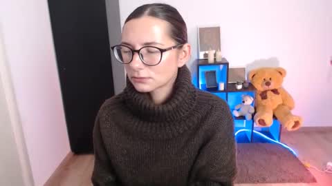 zoe_sweet55 online show from October 23, 9:55 am