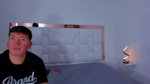 Zoe And Ethan online show from September 30, 7:02 pm