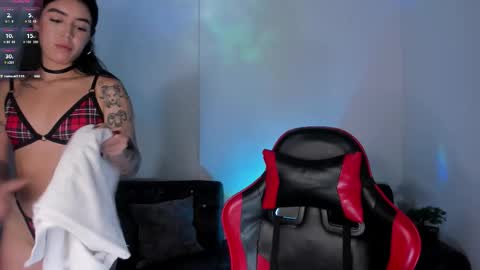  zoee jackson online show from December 15, 1:34 am