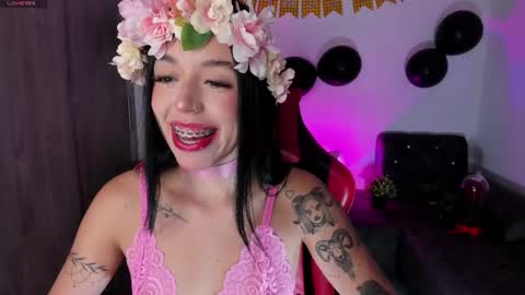  zoee jackson online show from April 21, 6:31 am