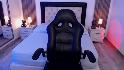 zoe online show from October 3, 3:59 am