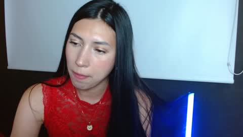 Laura  online show from December 13, 6:21 am