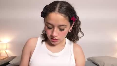zoemoon1 online show from July 11, 8:39 am