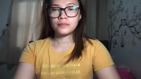 zoey_foryou online show from January 12, 2:14 am