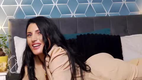 Zoey online show from November 28, 10:06 pm