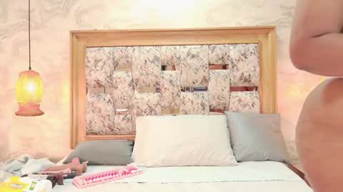 zoley  online show from January 16, 3:04 am