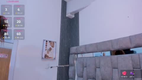 Zuly  online show from February 25, 2:20 pm