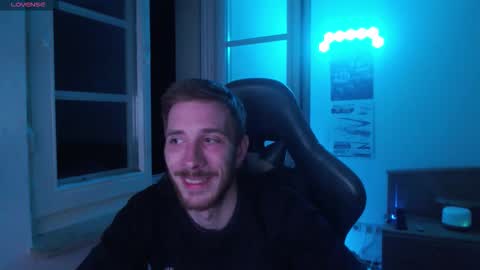 Zuzmoe online show from November 26, 9:22 pm