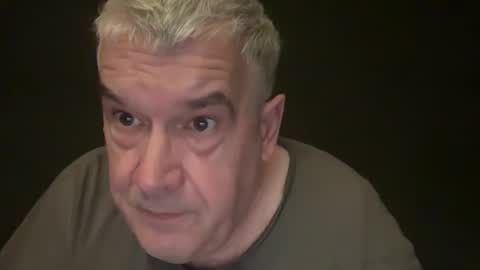 zwickauer1969 online show from December 1, 6:11 am